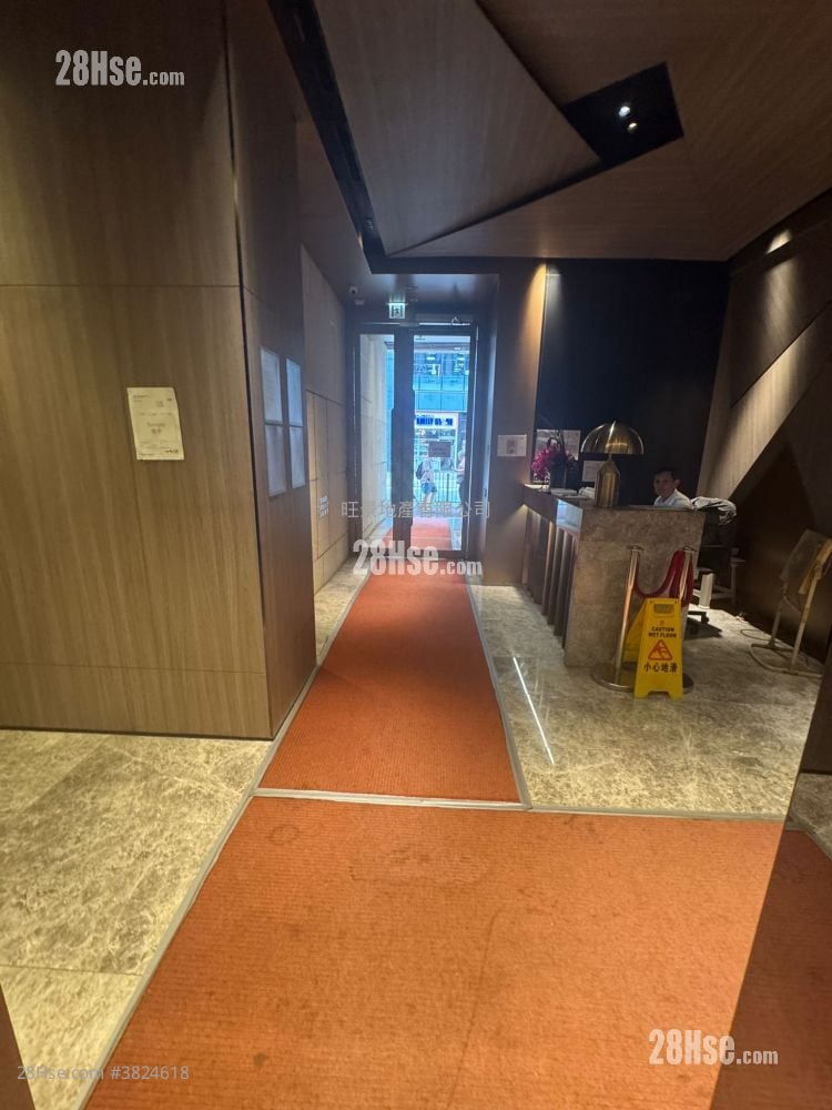 One Eighty Rental 2 Bedrooms 331 ft²