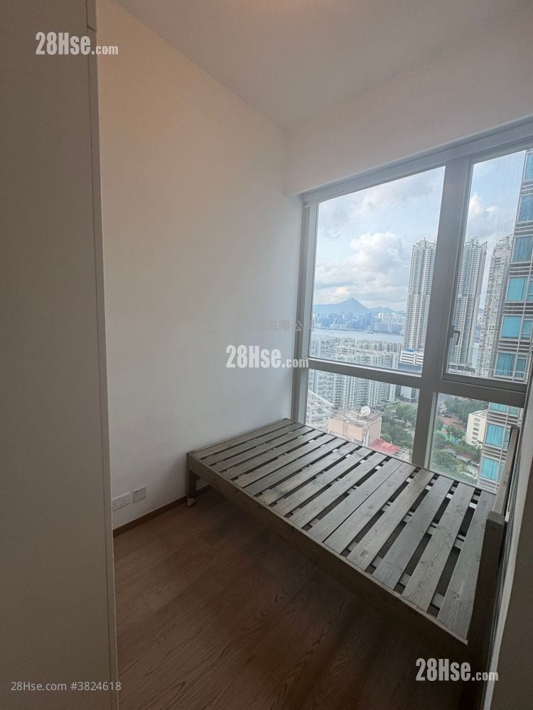 One Eighty Rental 2 Bedrooms 331 ft²