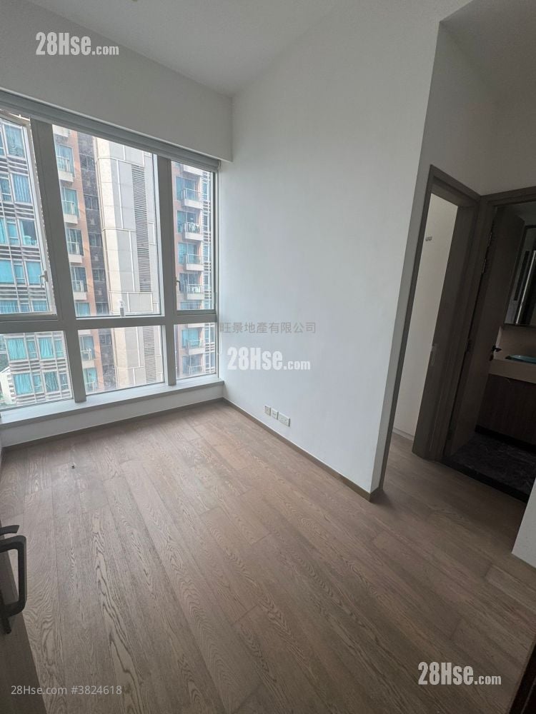 One Eighty Rental 2 Bedrooms 331 ft²