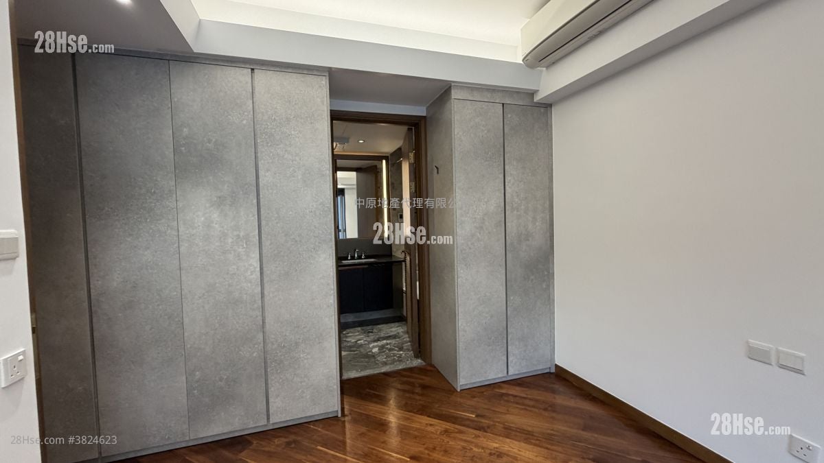 Parc Inverness Sell 2 Bedrooms , 2 Bathrooms 883 ft²