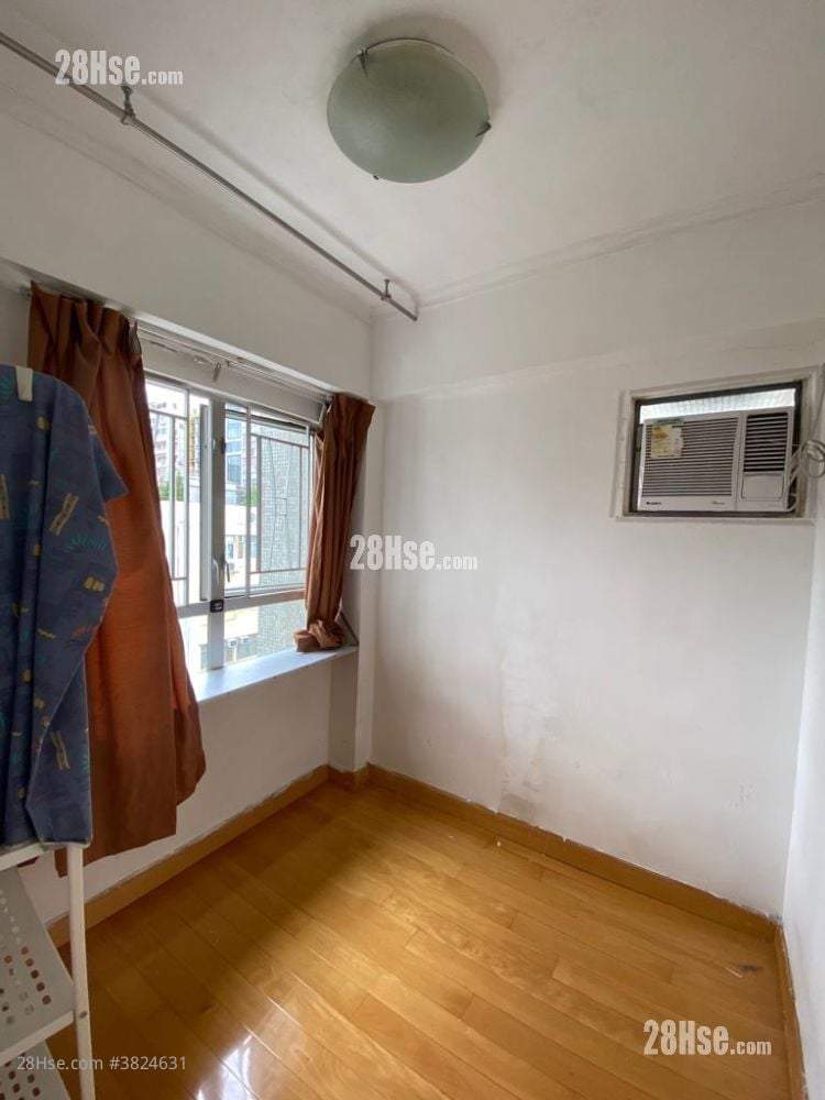 睡房 1: 永华大厦 售盘 2 房 , 1 浴室 263 平方尺