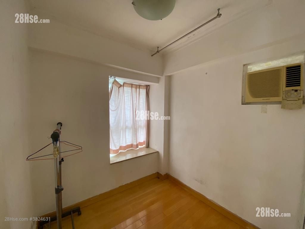 睡房 2: 永华大厦 售盘 2 房 , 1 浴室 263 平方尺