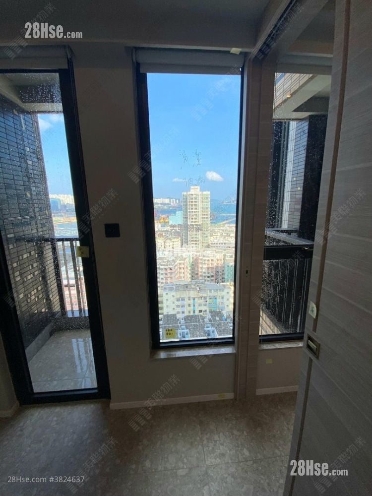 Artisan Garden Sell 1 Bedroom 303 ft²