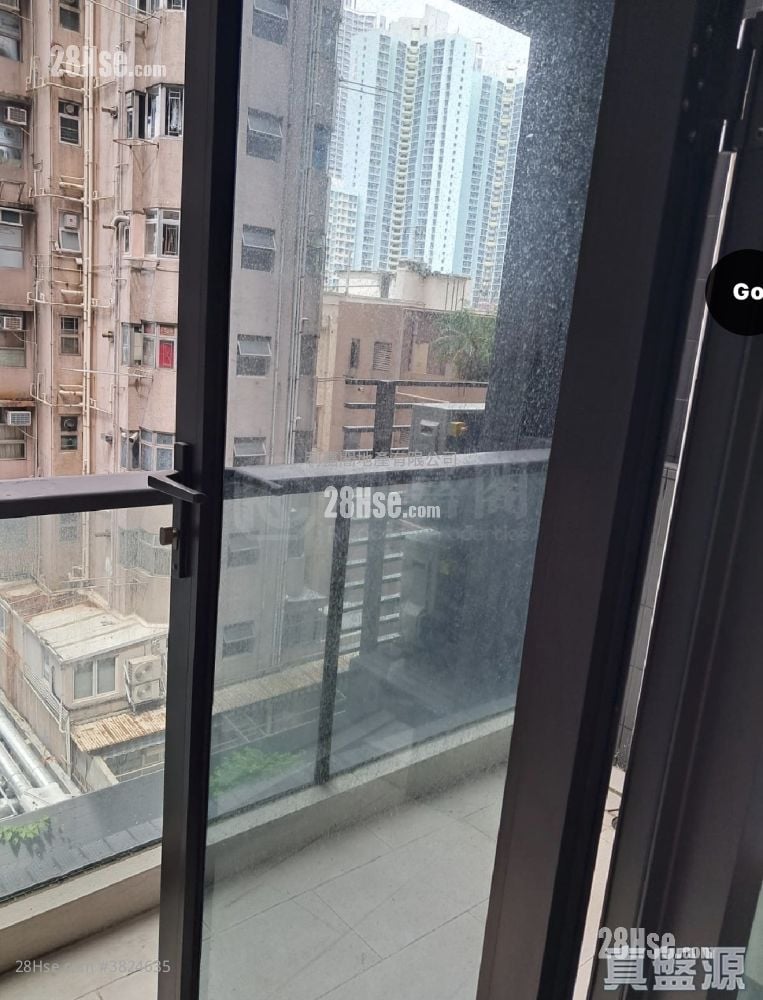 Hyde Park Sell Studio , 1 Bathroom 268 ft²