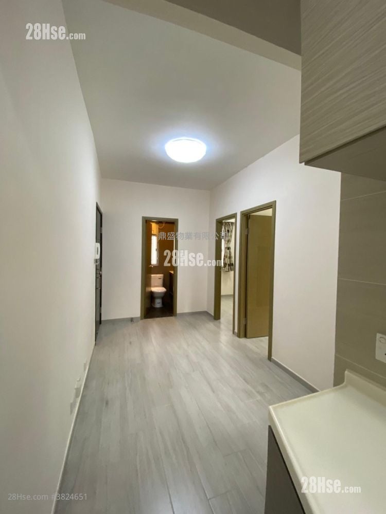 Parker's Court Rental 2 Bedrooms , 1 Bathroom 342 ft²