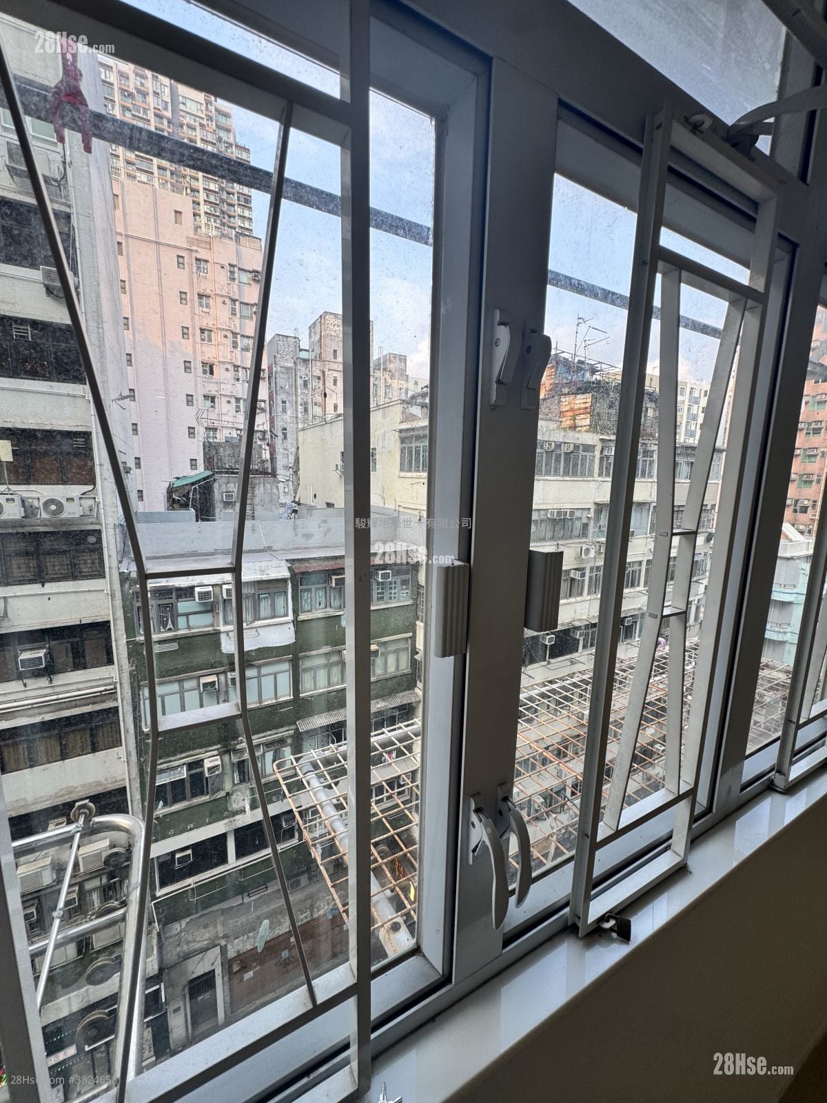 Eastland Towers Rental 3 Bedrooms , 1 Bathroom 407 ft²