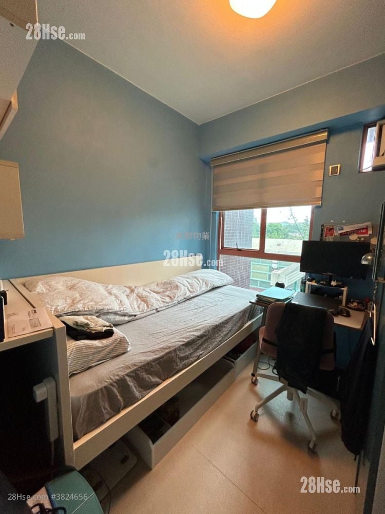 Greenpark Villa Sell 3 Bedrooms , 2 Bathrooms 716 ft²