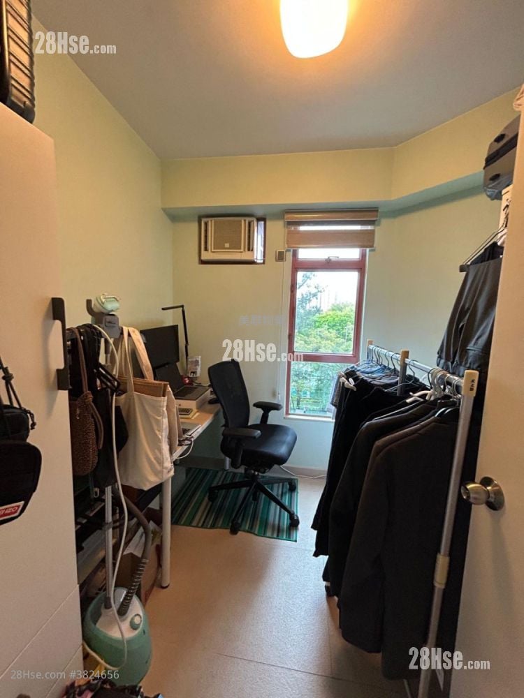 Greenpark Villa Sell 3 Bedrooms , 2 Bathrooms 716 ft²