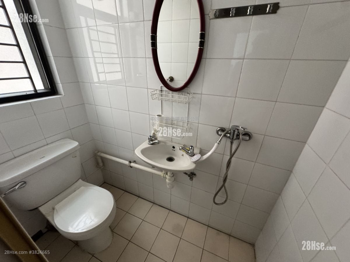 servant’s room: Meadowlands Sell 3 Bedrooms , 1 Bathroom 972 ft²