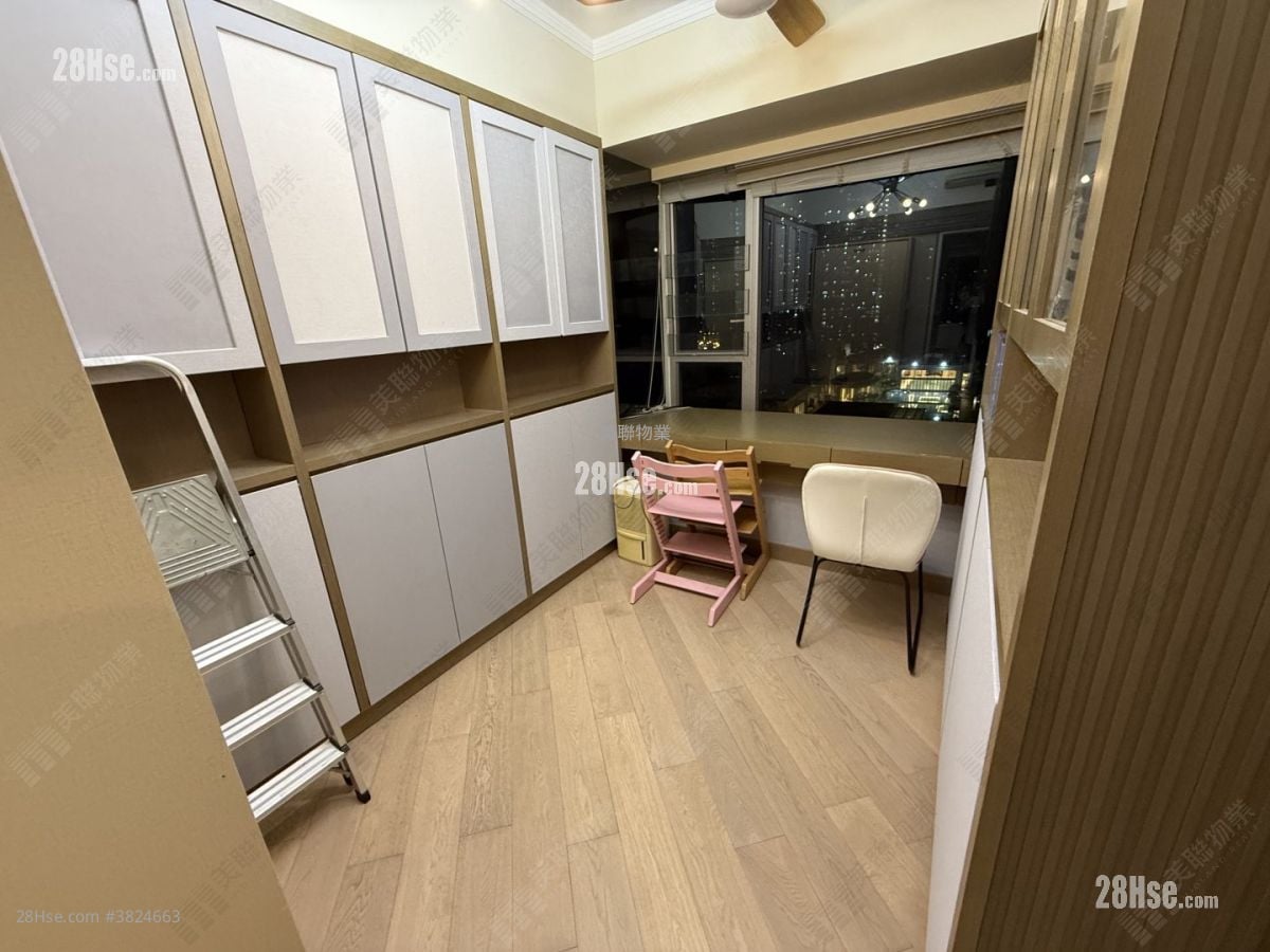 Lake Silver Sell 4 Bedrooms , 3 Bathrooms 1,564 ft²