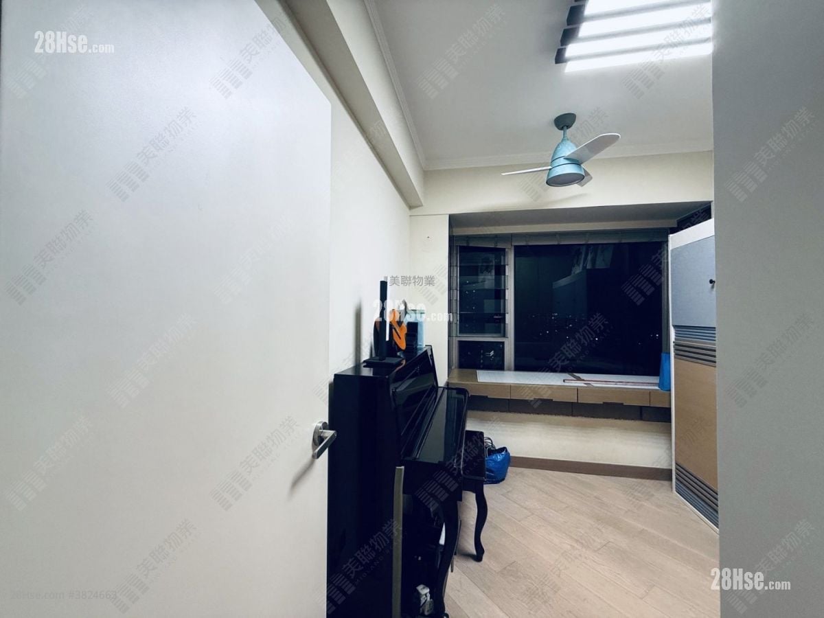 Lake Silver Sell 4 Bedrooms , 3 Bathrooms 1,564 ft²