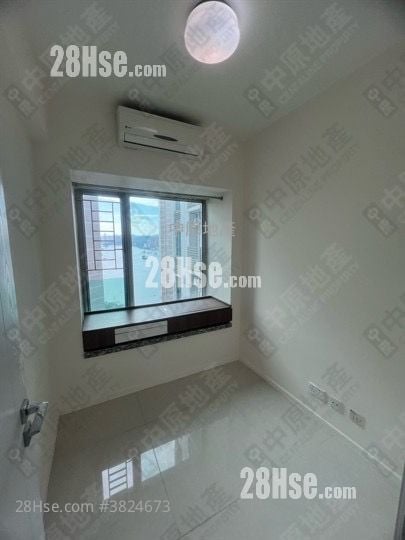 環宇海灣 售盤 3 房 699 平方呎