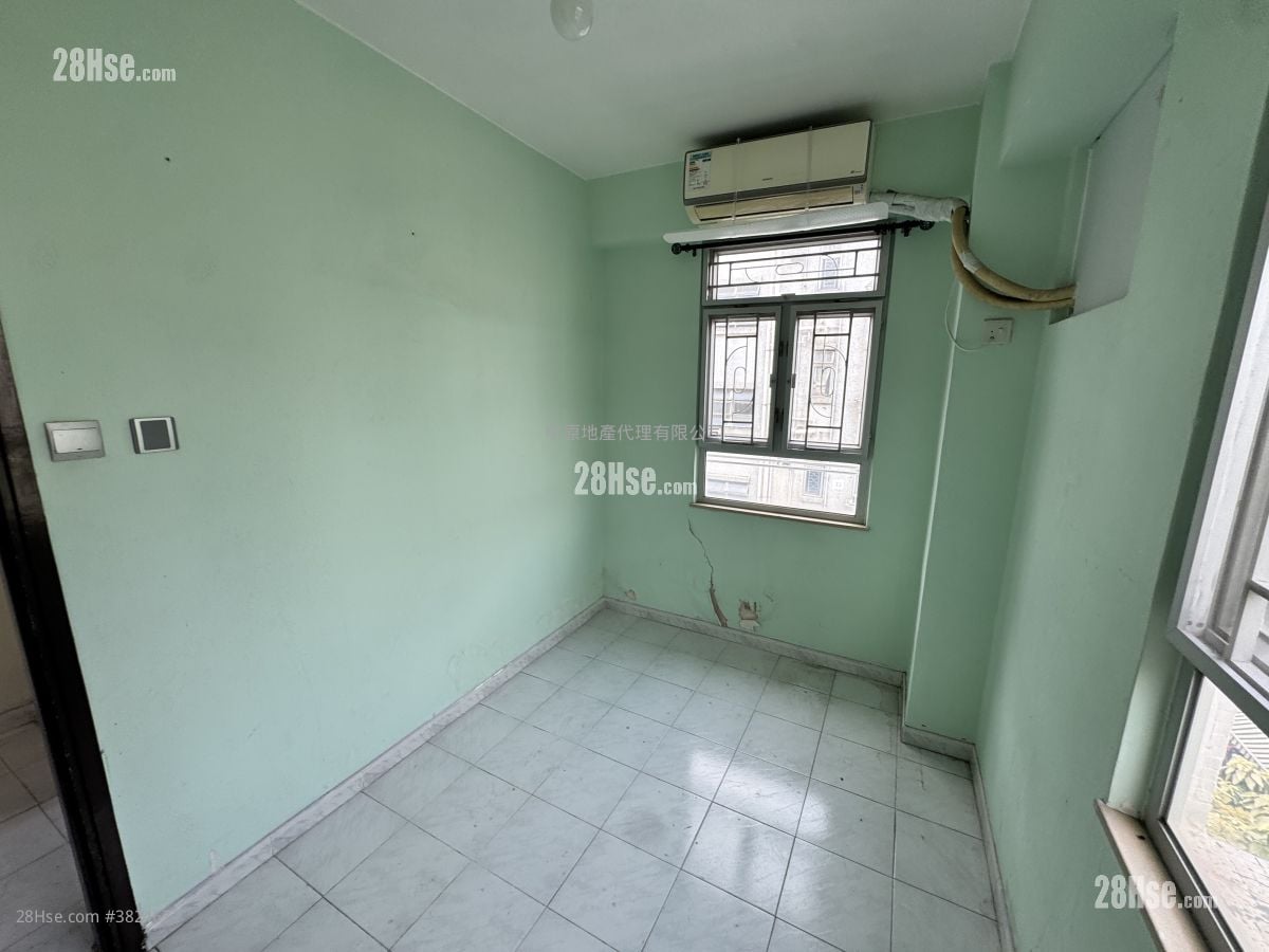 Treasure Court Sell 2 Bedrooms , 1 Bathroom 420 ft²
