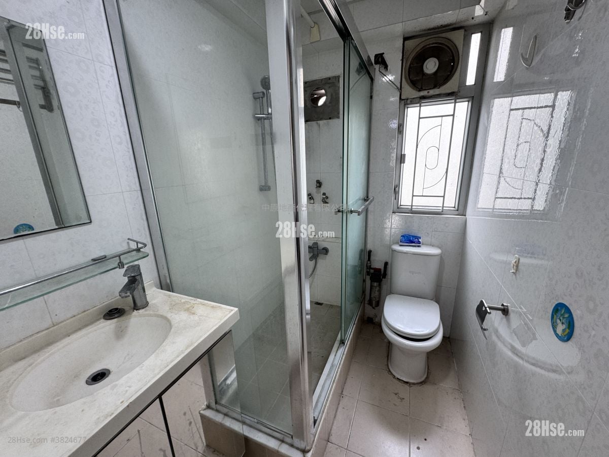 Treasure Court Sell 2 Bedrooms , 1 Bathroom 420 ft²