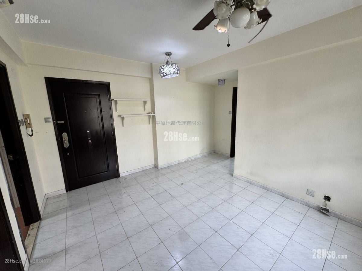 Treasure Court Sell 2 Bedrooms , 1 Bathroom 420 ft²