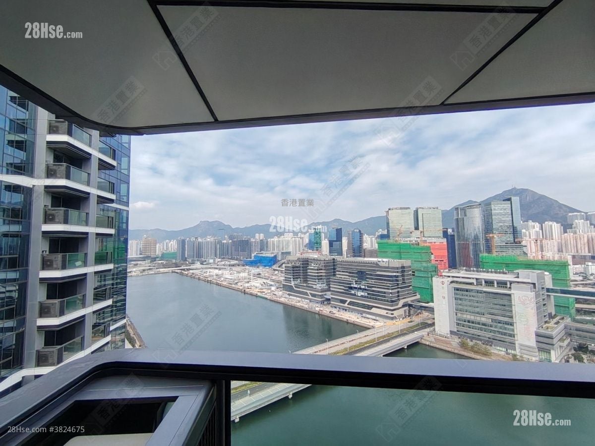 One Victoria Rental 2 Bedrooms , 1 Bathroom 451 ft²