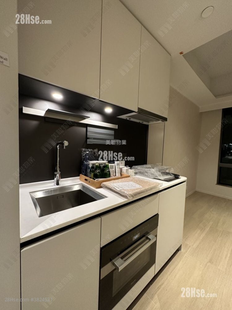 One Innovale Sell 208 ft²