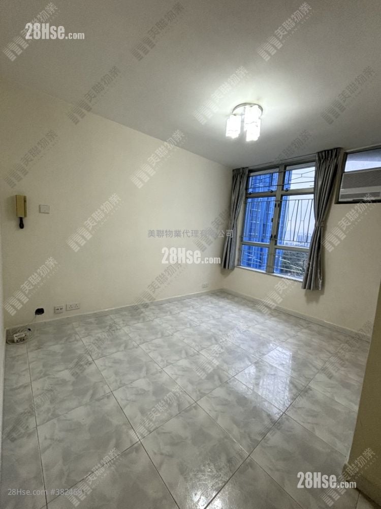Yuk Ming Court Sell 2 Bedrooms , 1 Bathroom 438 ft²