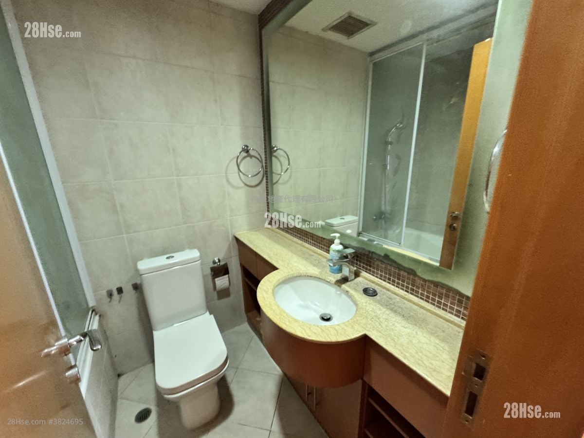 The Hillgrove Sell 3 Bedrooms , 1 Bathroom 745 ft²