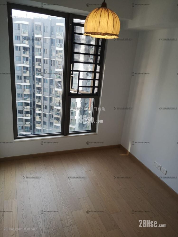 Solaria Sell 2 Bedrooms , 1 Bathroom 458 ft²