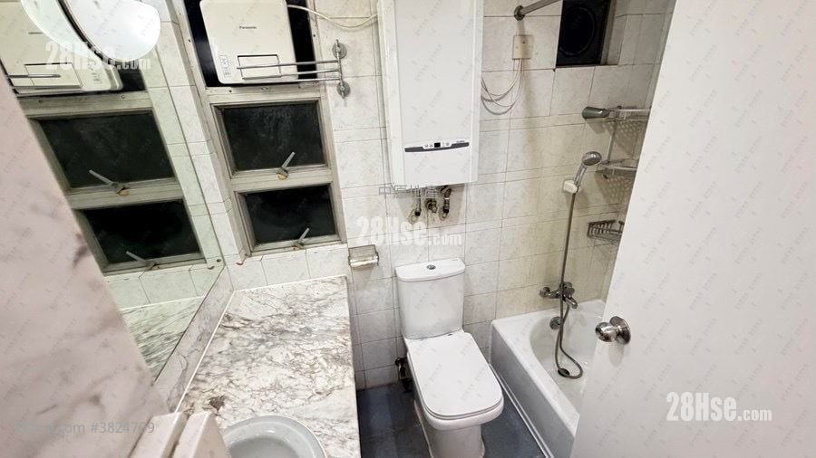 嘉湖山庄 租盘 2 房 , 1 浴室 448 平方尺