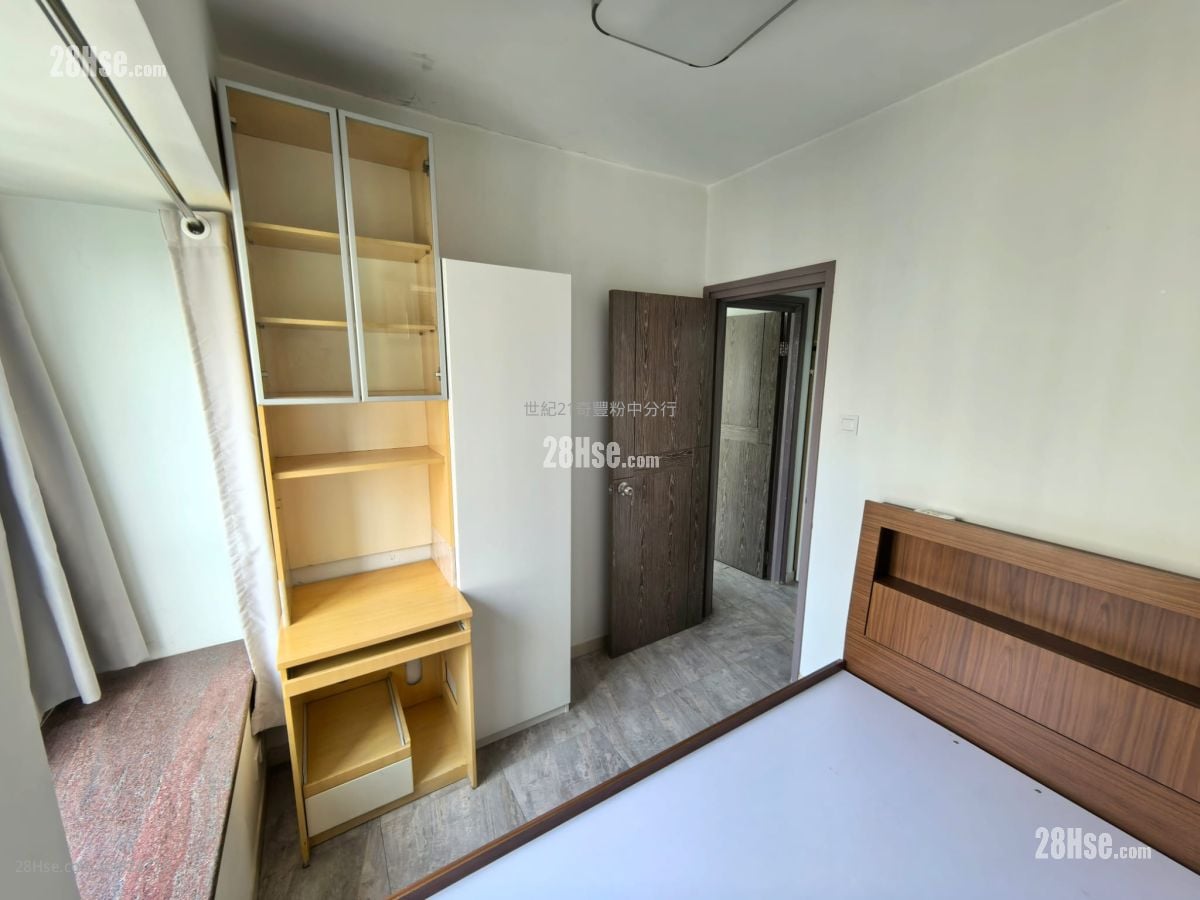 Fanling Centre Rental 2 Bedrooms , 1 Bathroom 473 ft²