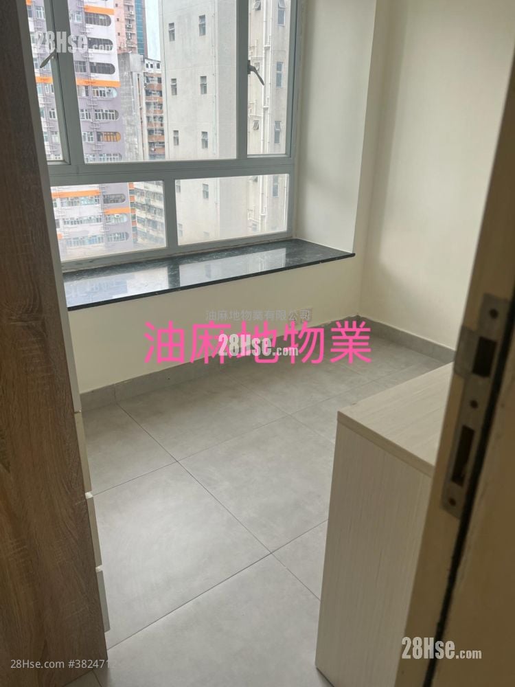 Scenery Court Sell 2 Bedrooms , 1 Bathroom