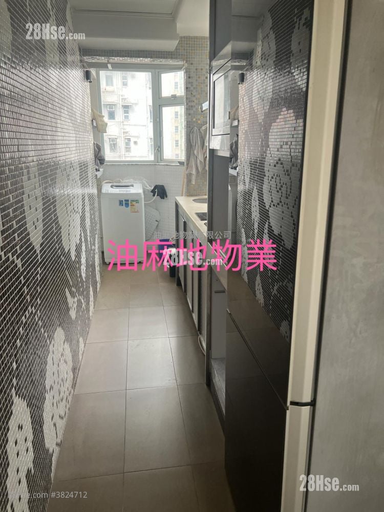 Scenery Court Sell 2 Bedrooms , 1 Bathroom