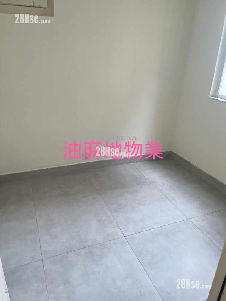 Scenery Court Sell 2 Bedrooms , 1 Bathroom