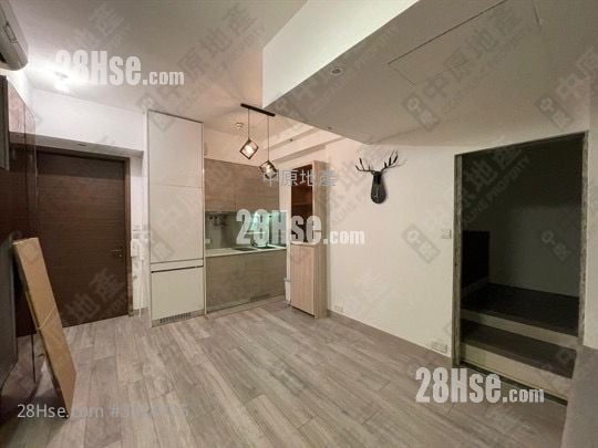 The Reach Sell 2 Bedrooms , 1 Bathroom 355 ft²