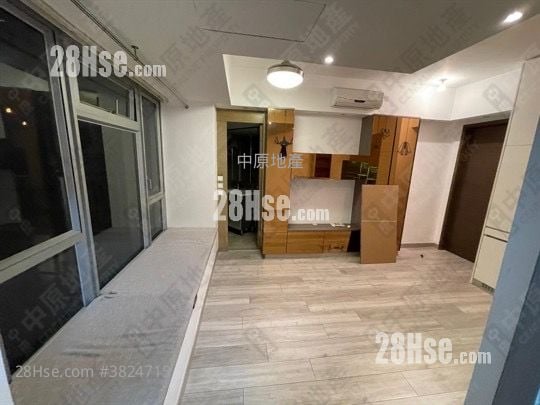 The Reach Sell 2 Bedrooms , 1 Bathroom 355 ft²