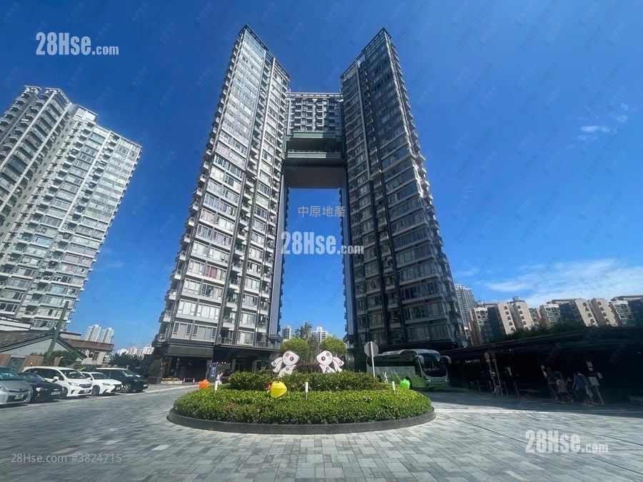 The Reach Sell 2 Bedrooms , 1 Bathroom 355 ft²