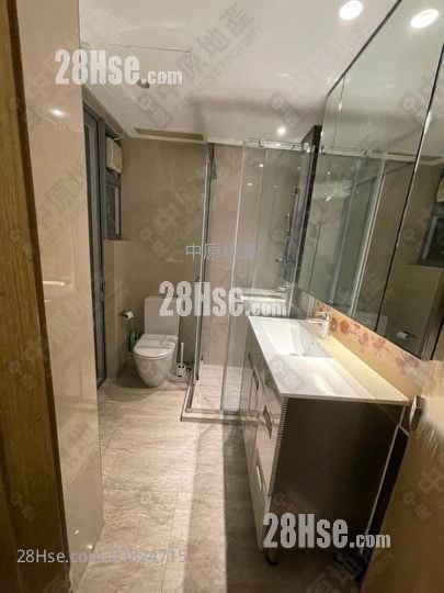 The Reach Sell 2 Bedrooms , 1 Bathroom 355 ft²