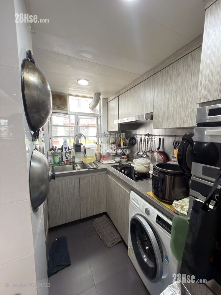 中華大廈 售盤 3 房 , 1 浴室 713 平方呎