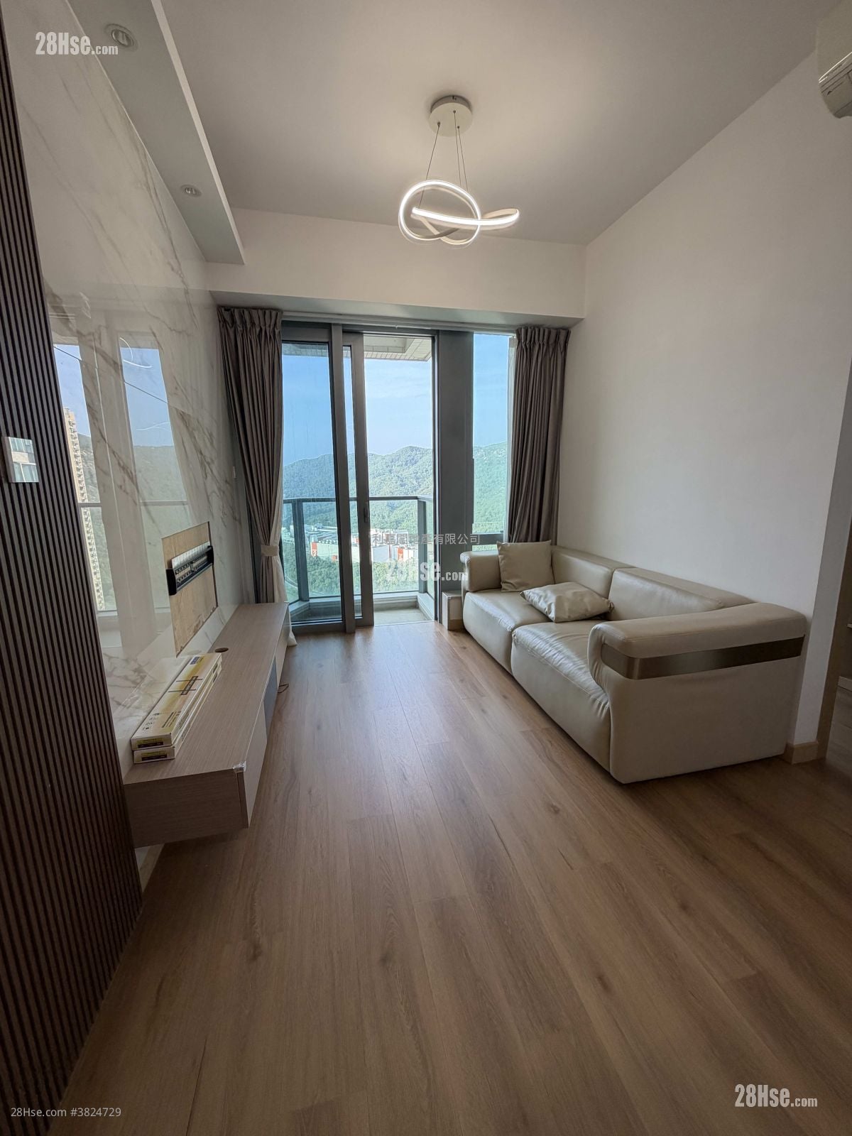 首都 租盤 840 平方呎