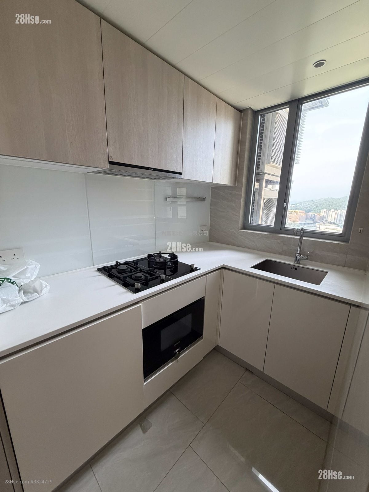 首都 租盤 840 平方呎