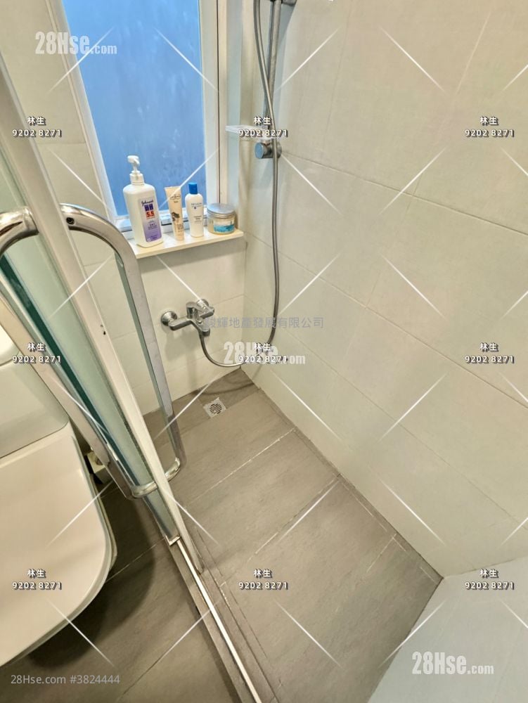 Passkon Court Sell 2 Bedrooms , 1 Bathroom 440 ft²