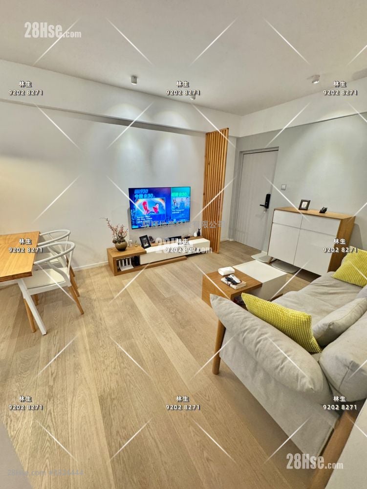 Passkon Court Sell 2 Bedrooms , 1 Bathroom 440 ft²