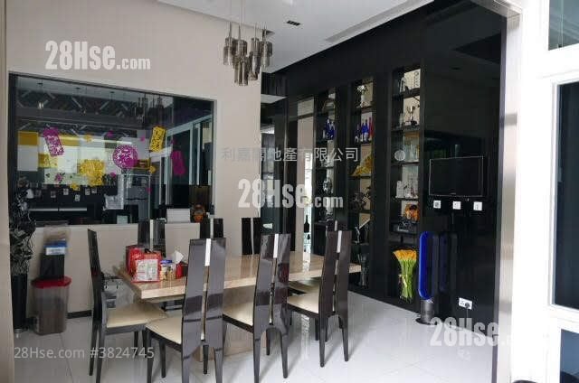 雙魚河 售盤 4 房 , 2 浴室 1,889 平方呎