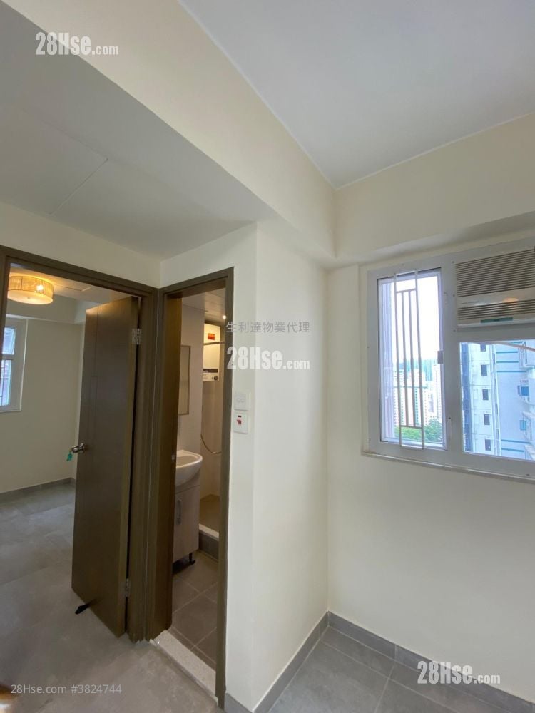 崇富洋樓 售盤 1 房 , 1 浴室 270 平方呎