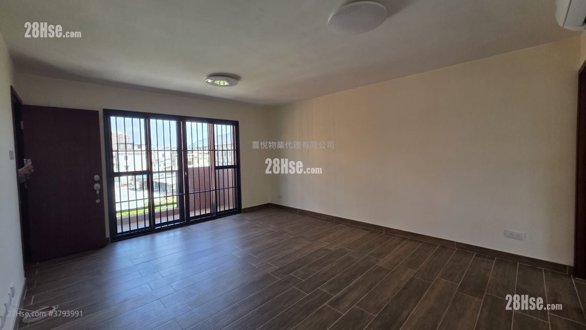 村屋 租盘 3 房 , 1 浴室 700 平方尺