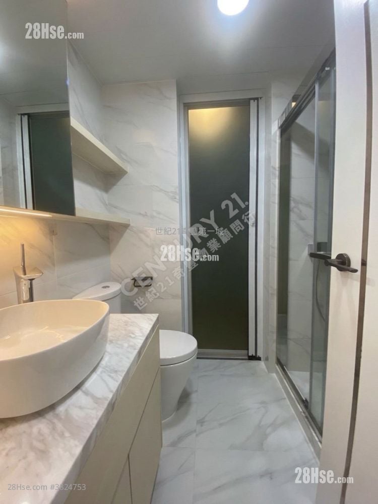 Festival City Sell 3 Bedrooms , 2 Bathrooms 784 ft²