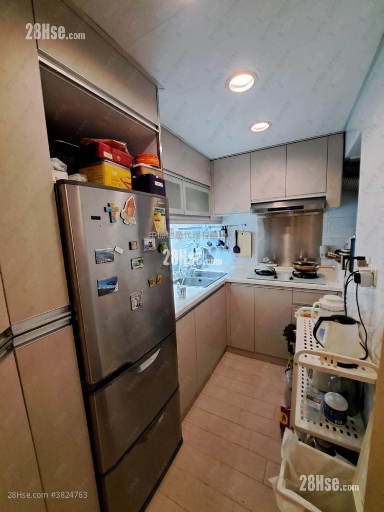 South Horizons Sell 3 Bedrooms , 2 Bathrooms 633 ft²