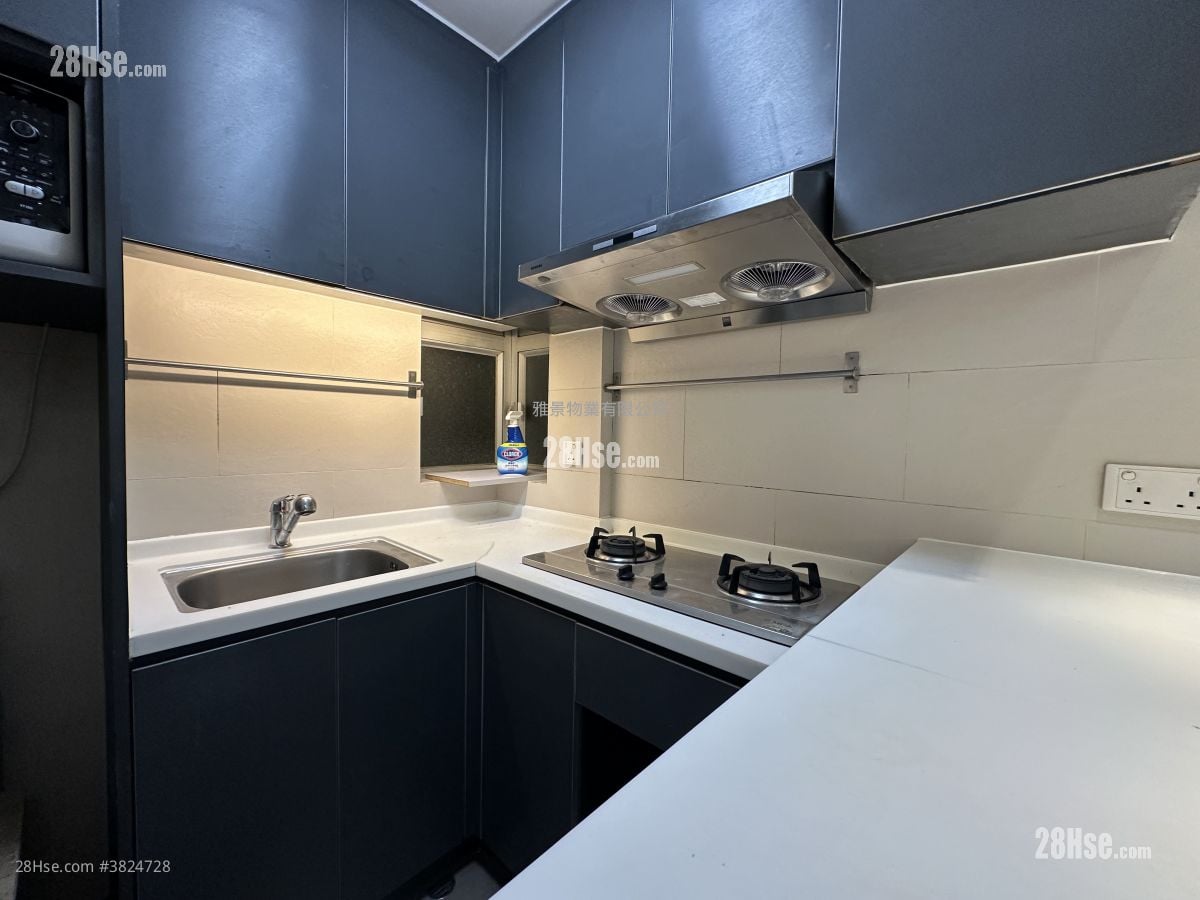 Full Wealth Gardens Sell 2 Bedrooms , 1 Bathroom 451 ft²