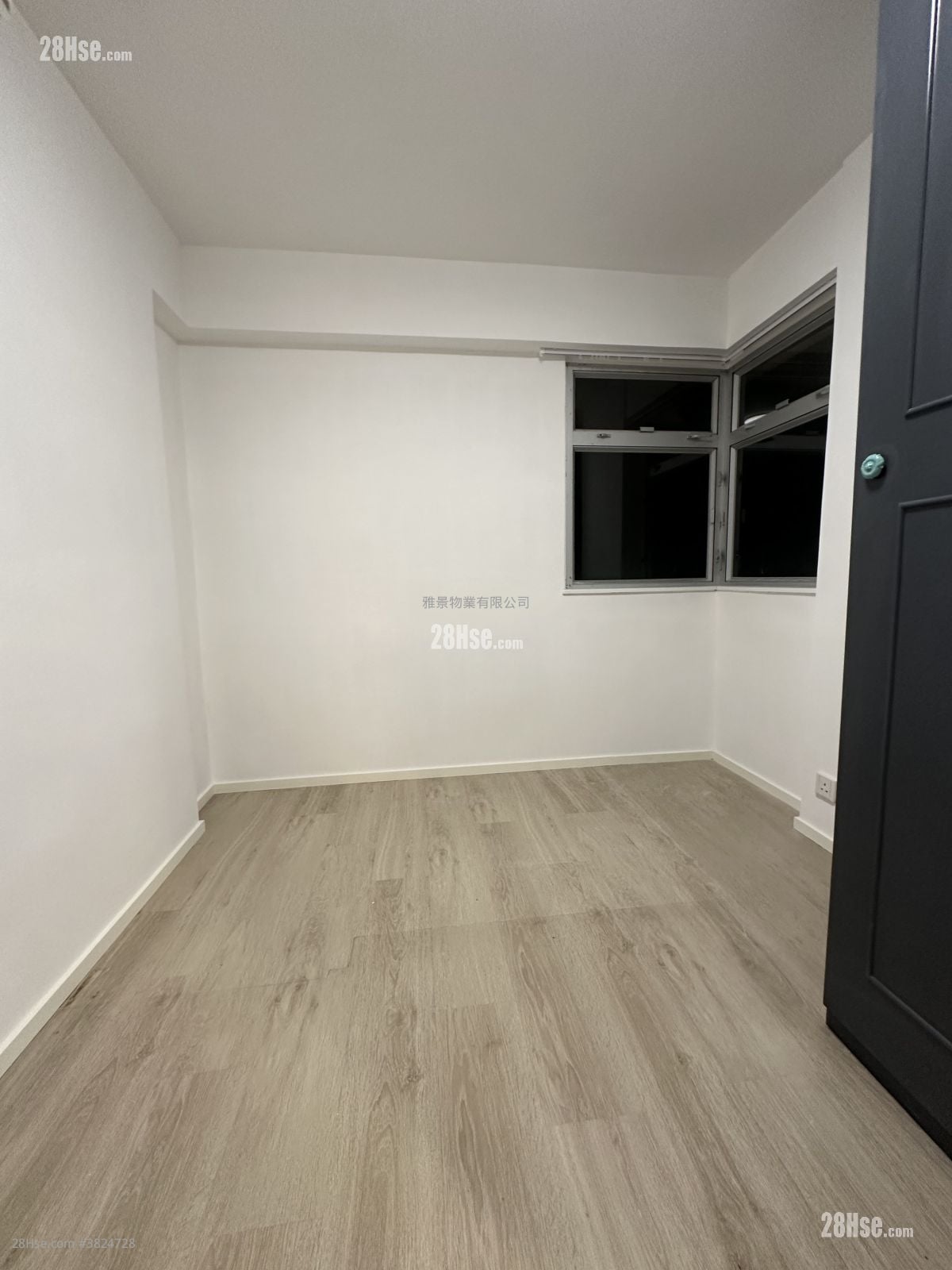 Full Wealth Gardens Sell 2 Bedrooms , 1 Bathroom 451 ft²