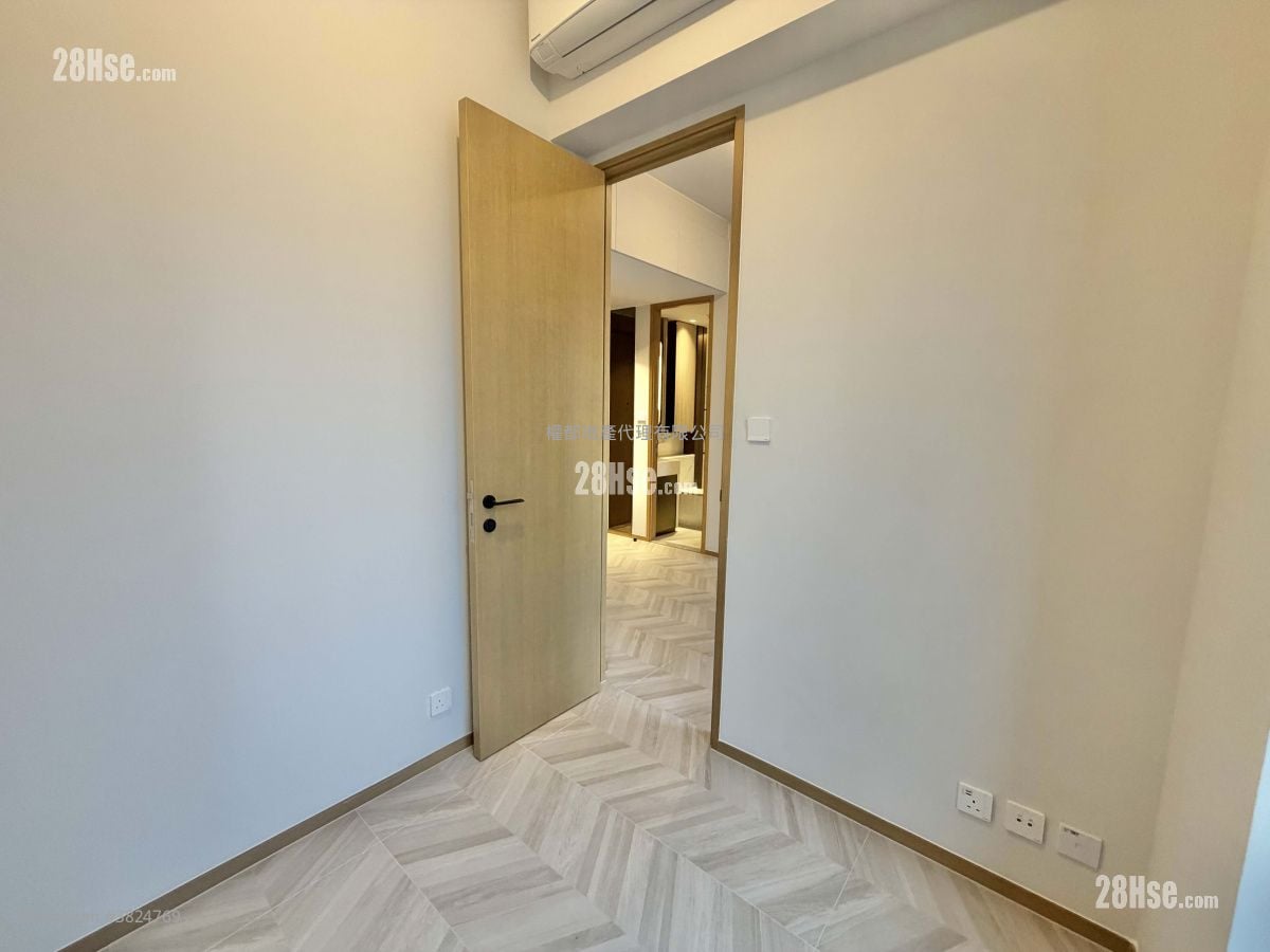 南首 租盘 2 房 , 1 浴室 342 平方尺