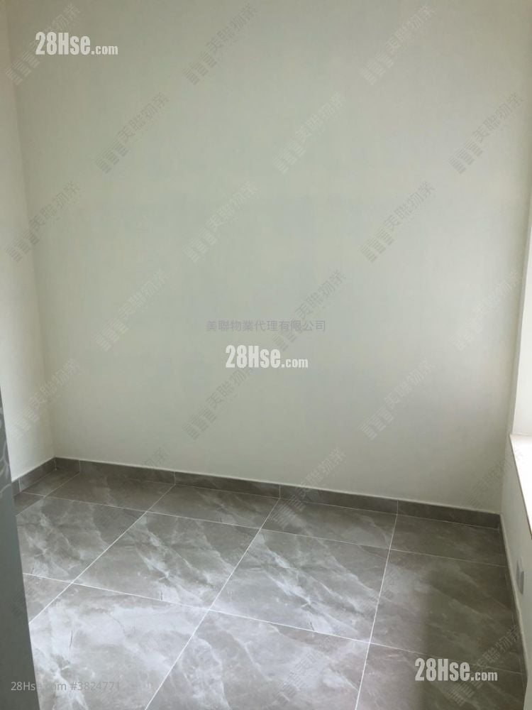 愉景新城 售盘 3 房 581 平方尺