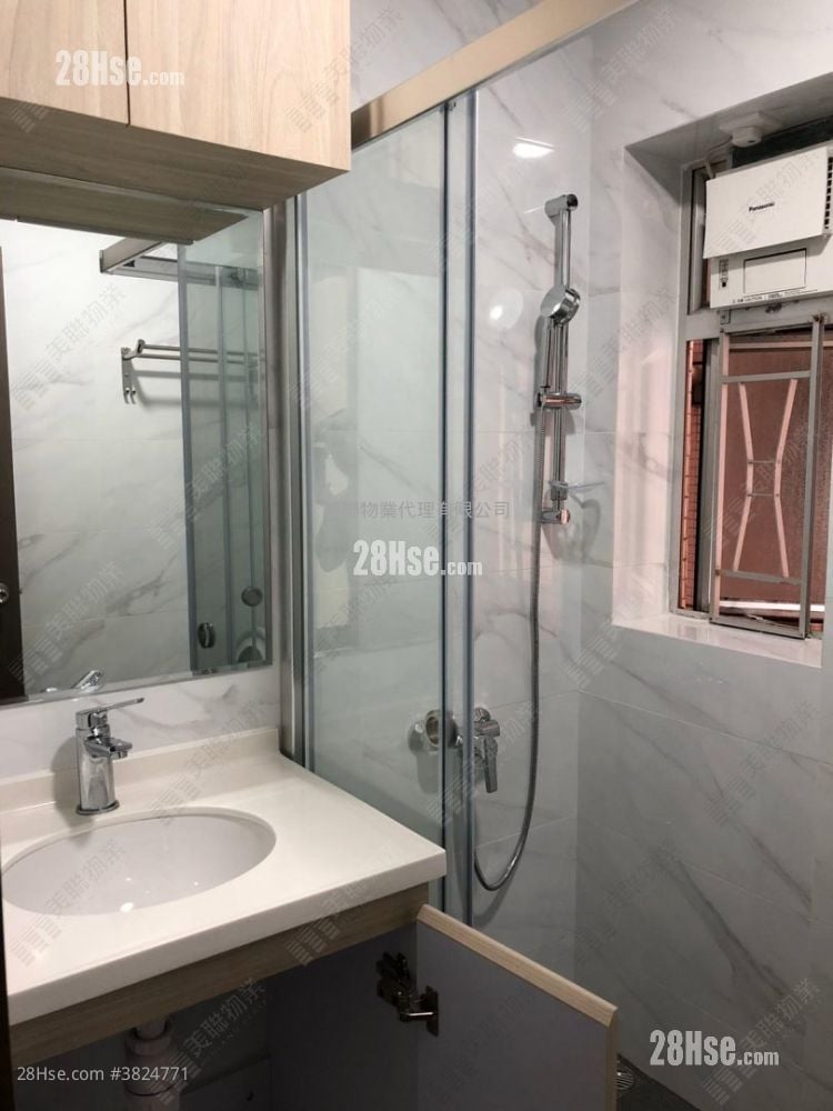 愉景新城 售盘 3 房 581 平方尺