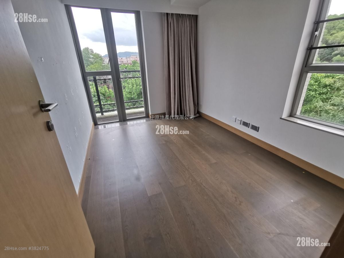 泓山 租盘 4 房 , 3 浴室 2,088 平方尺