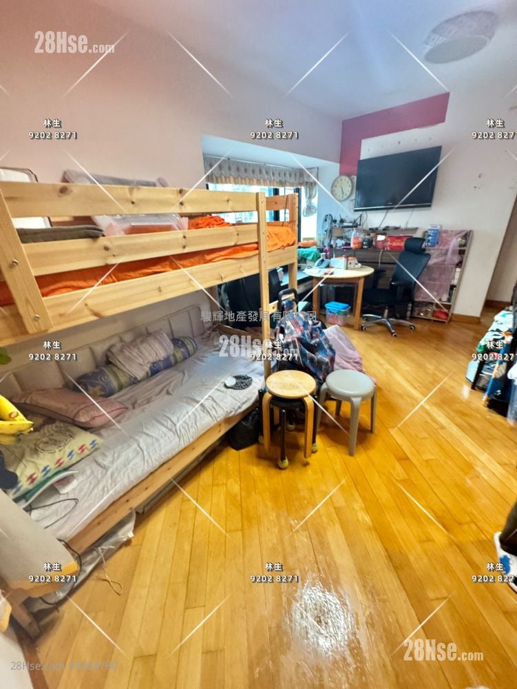 8 Waterloo Road Sell 2 Bedrooms , 1 Bathroom 442 ft²